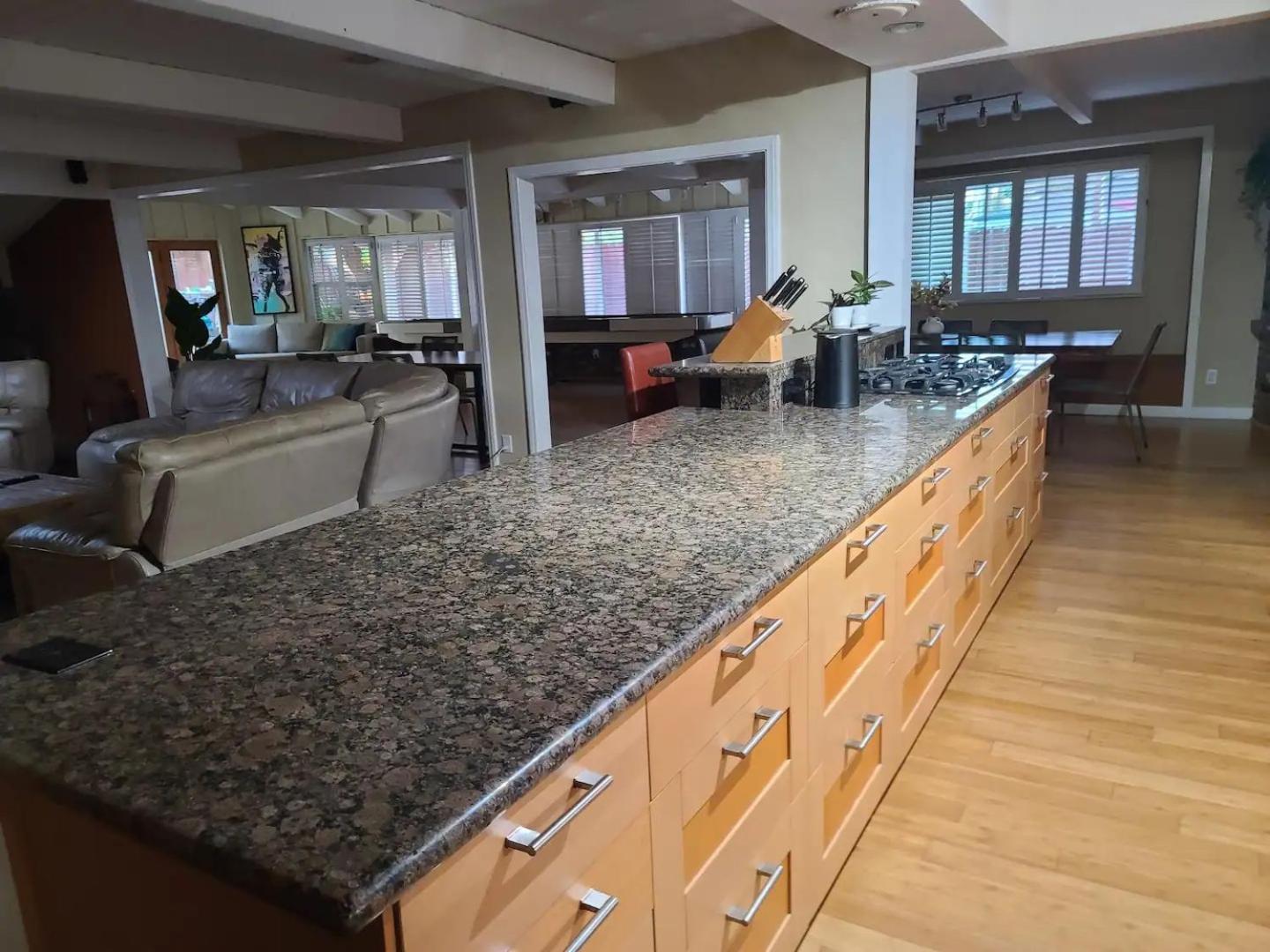 Holiday home Westside Retreat W Yard, Grill, Hot Tub, Near Sofi Stadium, Lax, And The