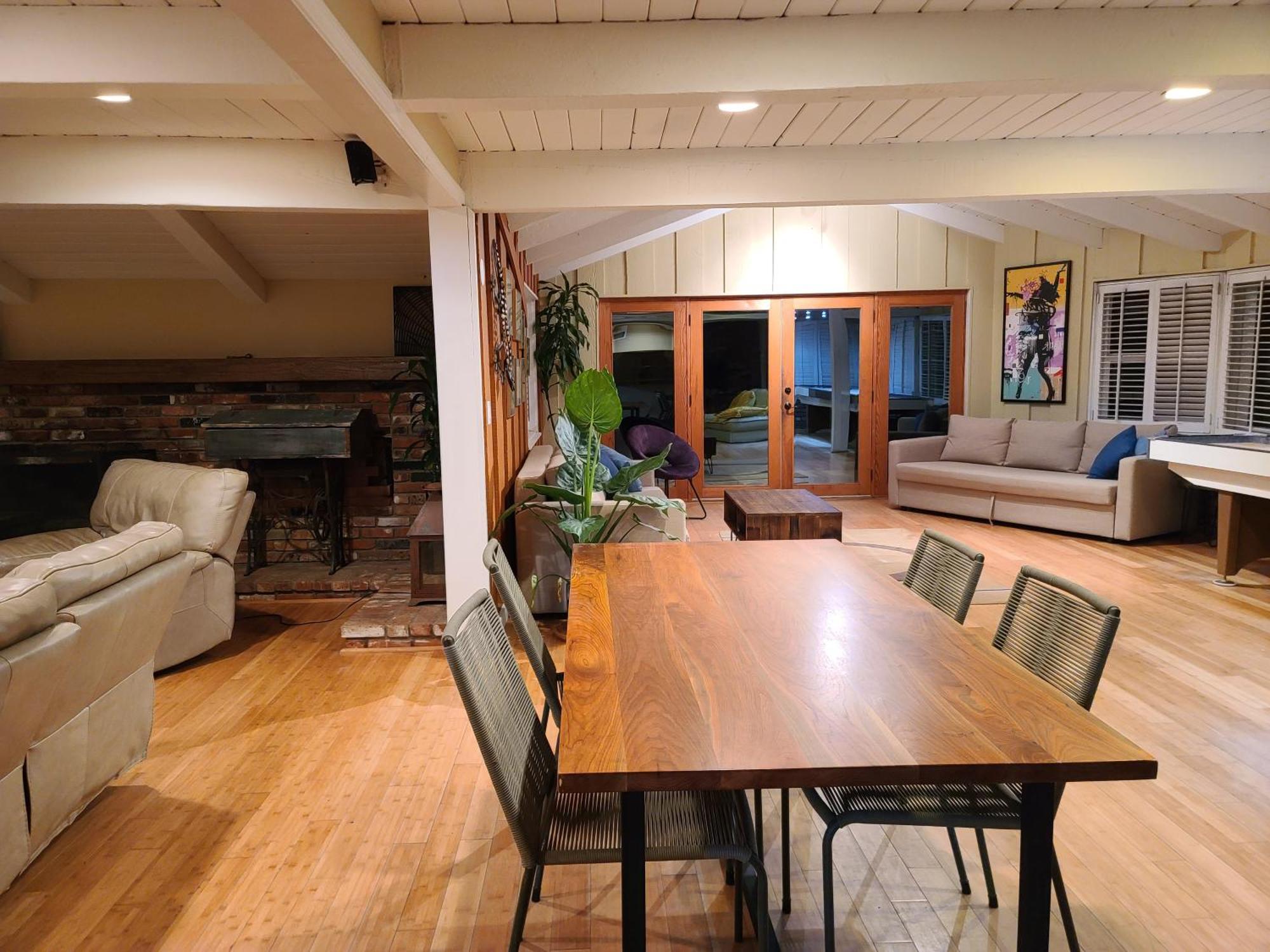 Westside Retreat W Yard, Grill, Hot Tub, Near Sofi Stadium, Lax, And The Holiday home *