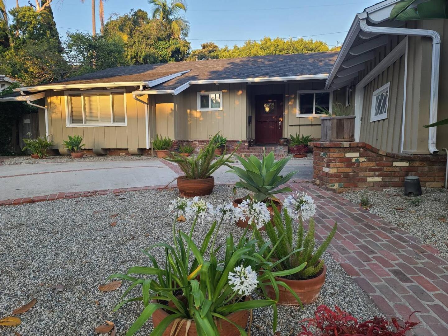 Holiday home Westside Retreat W Yard, Grill, Hot Tub, Near Sofi Stadium, Lax, And The Los Angeles