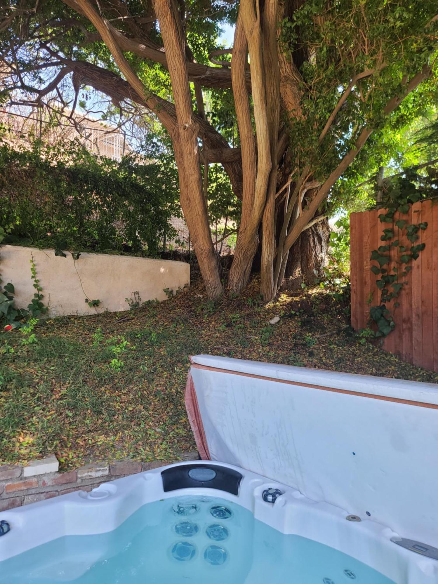 Westside Retreat W Yard, Grill, Hot Tub, Near Sofi Stadium, Lax, And The Los Angeles