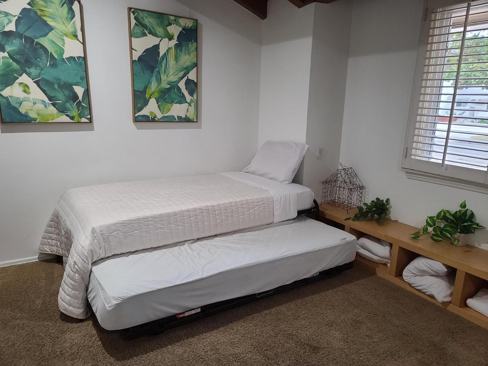 Westside Retreat W Yard, Grill, Hot Tub, Near Sofi Stadium, Lax, And The Holiday home Los Angeles